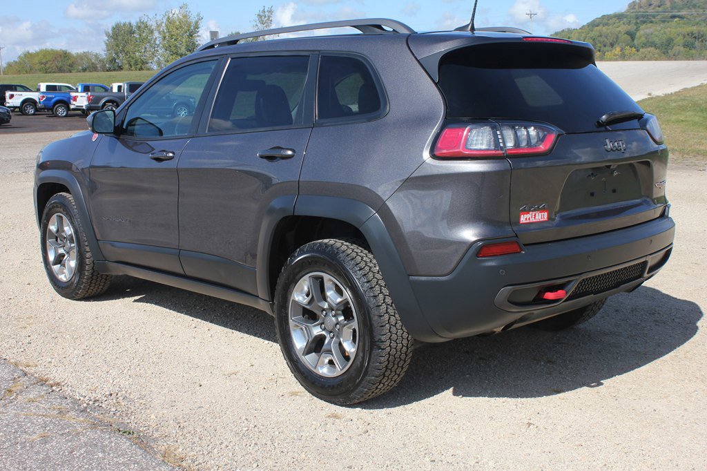Used 2019 Jeep Cherokee Trailhawk w/ Comfort/Convenience Group AWD/4WD image 8