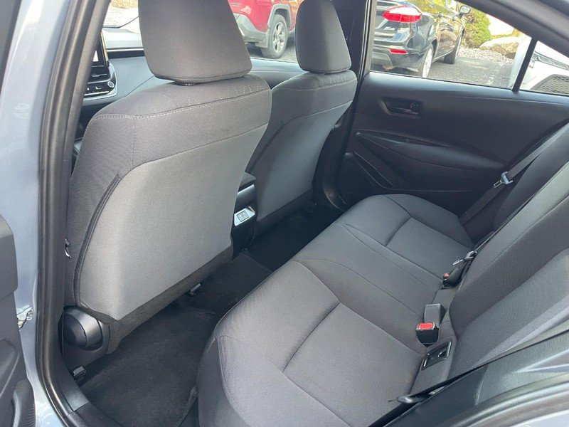 Used 2025 Toyota Corolla LE FWD image 11