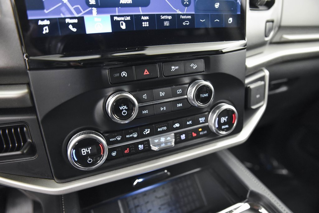 Used 2024 Ford Expedition XLT image 23