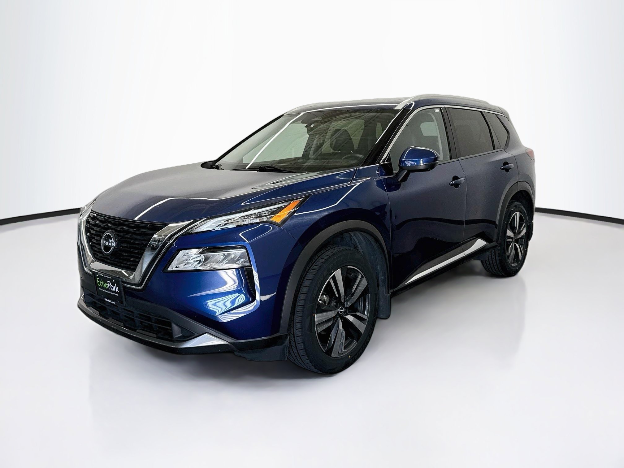 Used 2023 Nissan Rogue SL FWD image 3