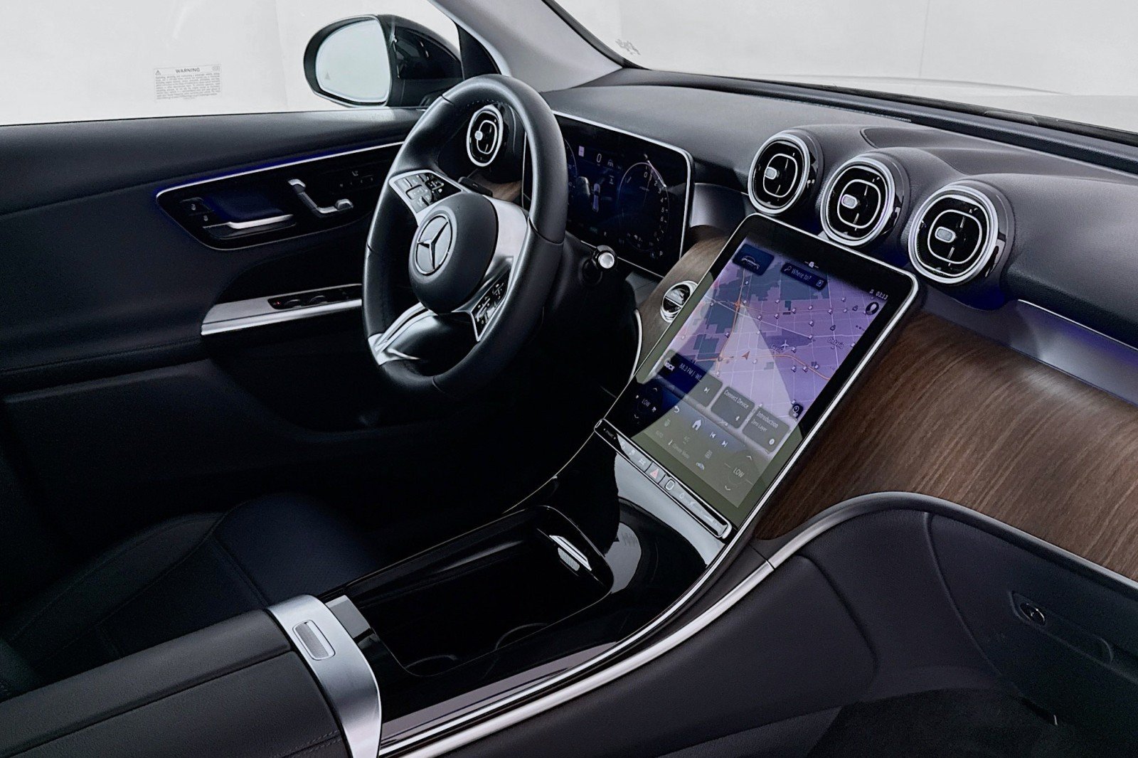 Certified 2025 Mercedes-Benz GLC 350e 4MATIC image 15