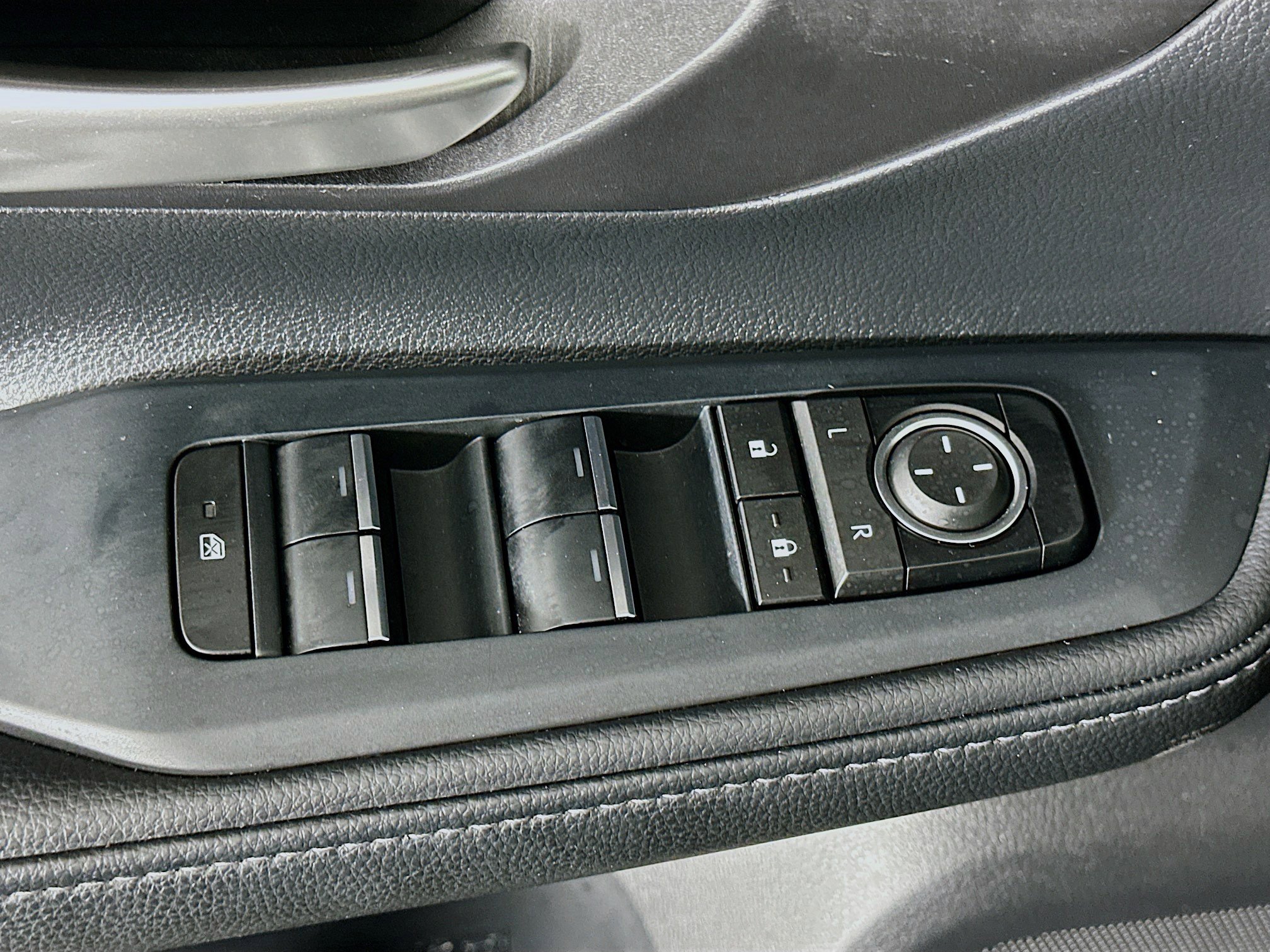 Used 2025 Toyota Grand Highlander FWD image 15