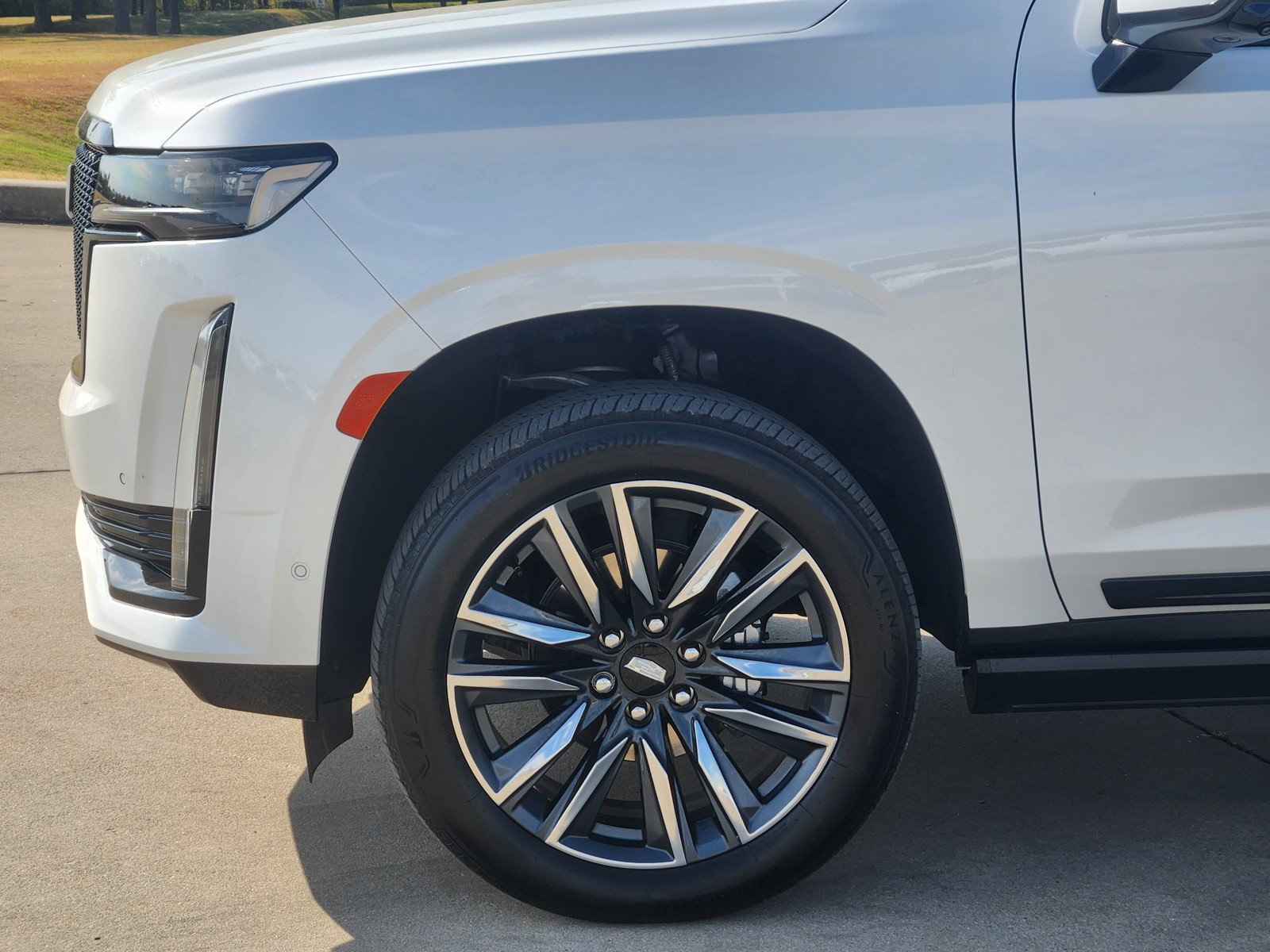 Certified 2024 Cadillac Escalade Sport w/ Touring Package AWD/4WD image 29