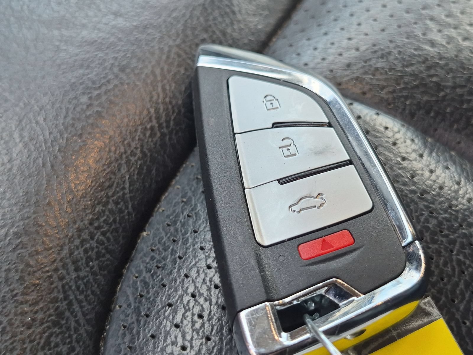 Used 2019 Chrysler Pacifica Touring-L FWD image 33