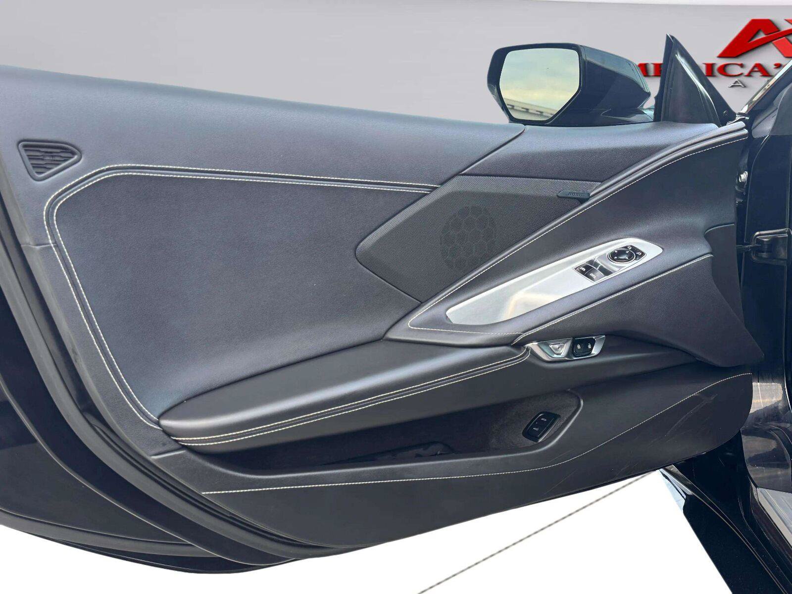 Used 2022 Chevrolet Corvette Stingray Coupe w/ 1LT RWD image 19