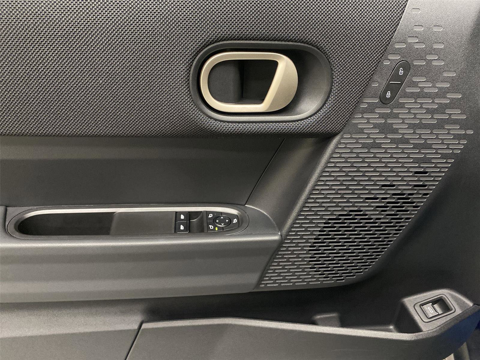 Certified 2025 MINI Cooper S image 19