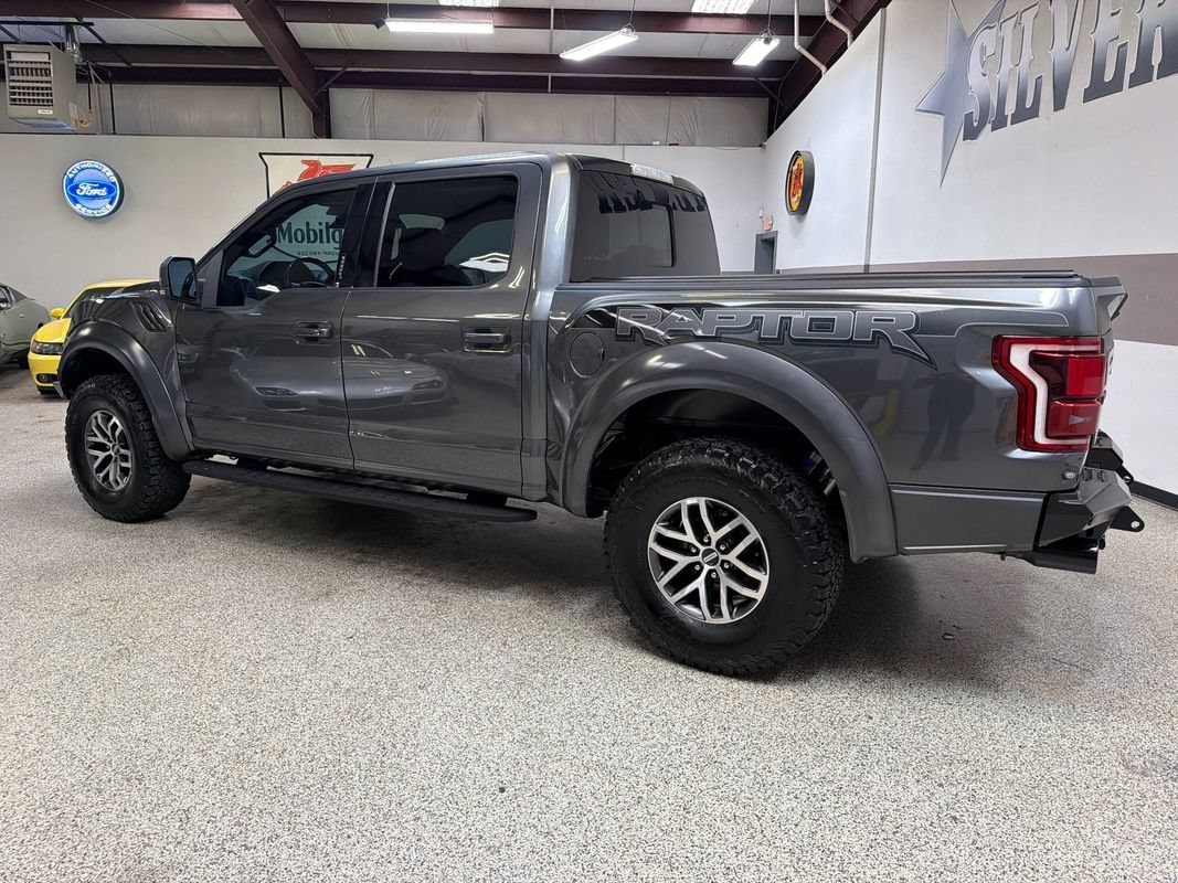 Used 2018 Ford F150 Raptor w/ Equipment Group 802A Luxury AWD/4WD image 4