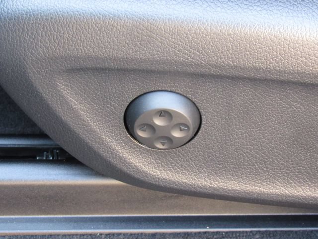 Certified 2025 Mercedes-Benz GLE 450 4MATIC image 11