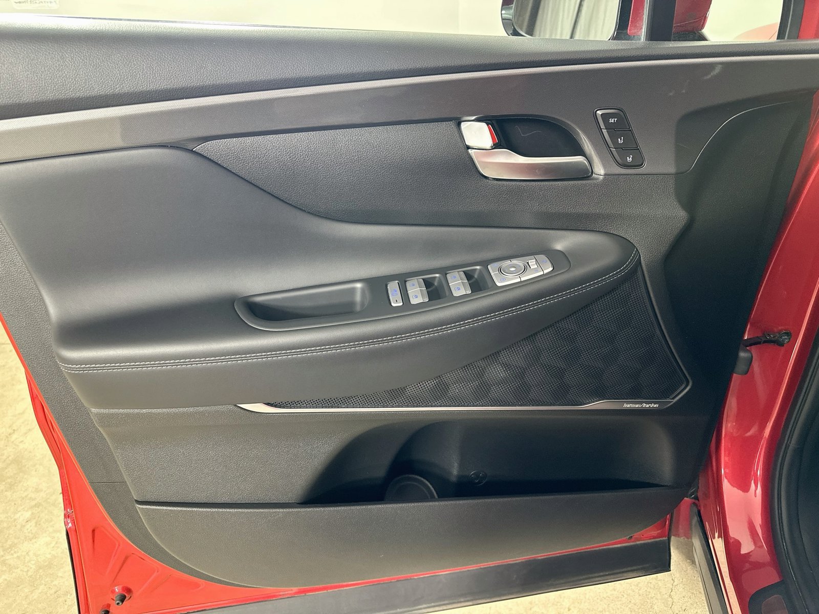 Used 2023 Hyundai Santa Fe Calligraphy AWD/4WD image 16