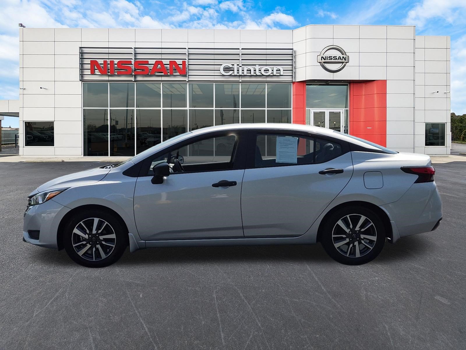 Used 2023 Nissan Versa S w/ S Plus Package FWD image 6