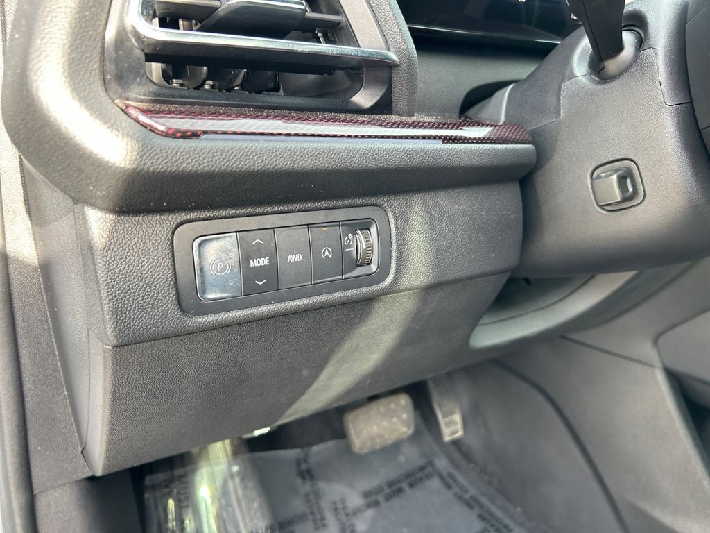Used 2024 Chevrolet Traverse RS AWD/4WD image 21