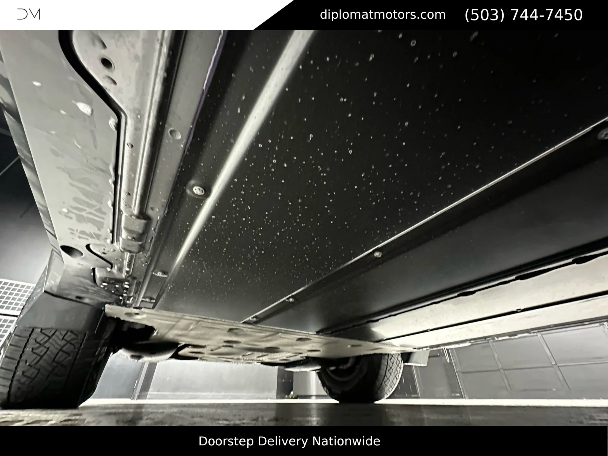 Used 2025 Tesla Cybertruck AWD Crew Cab image 38