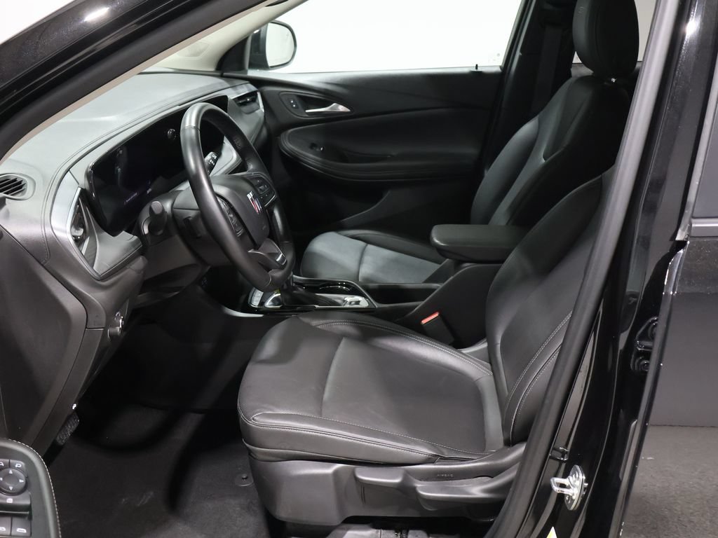 Used 2024 Buick Encore GX Sport Touring AWD/4WD image 10