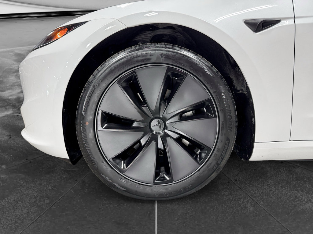Used 2025 Tesla Model 3 Long Range image 29