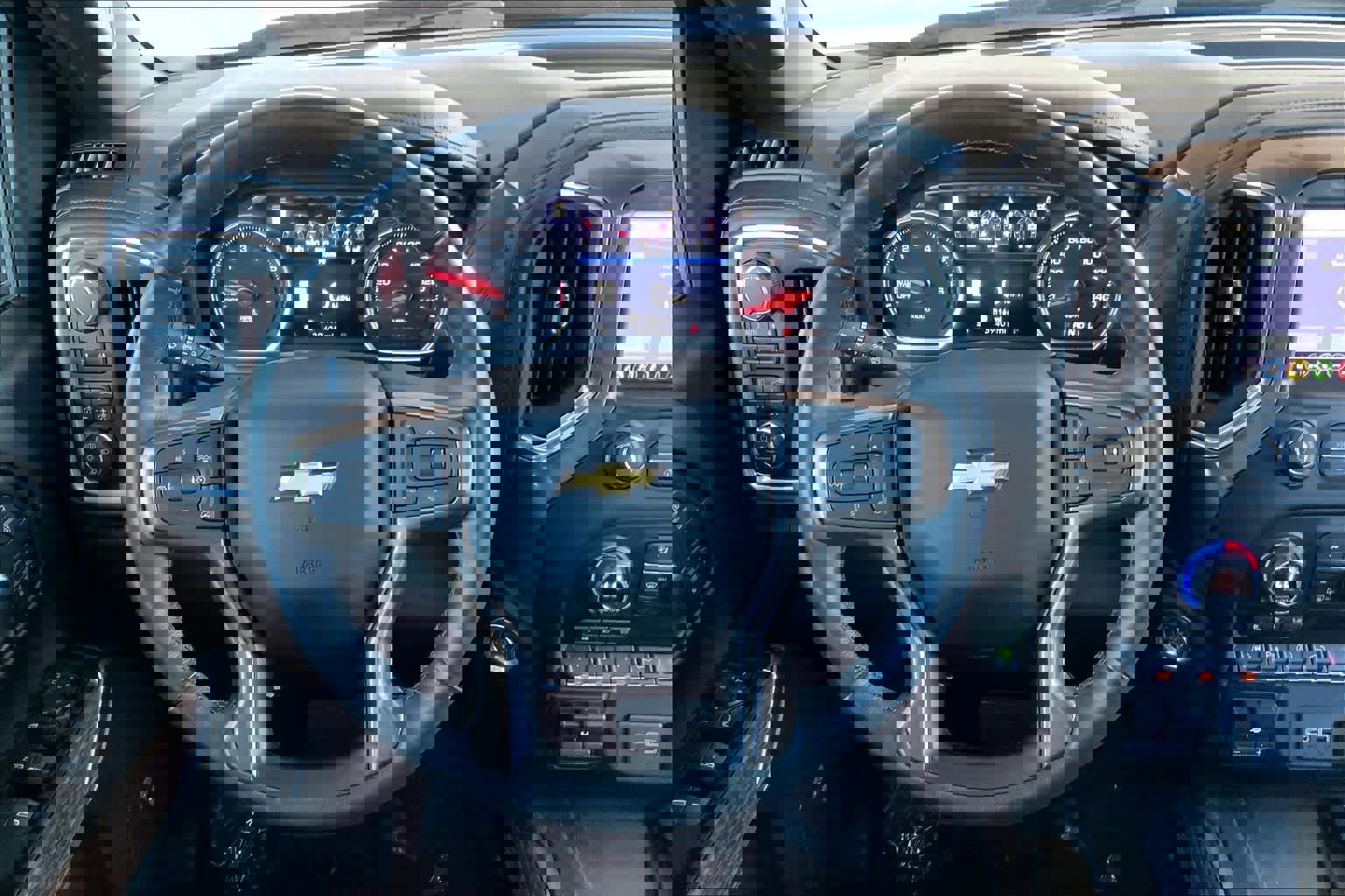 Used 2019 Chevrolet Silverado 1500 High Country w/ High Country Premium Package image 12