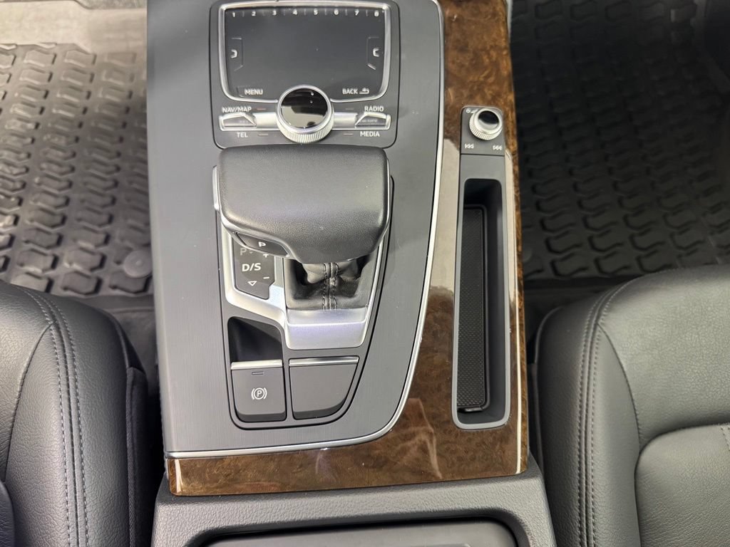 Used 2019 Audi Q5 2.0T Premium Plus w/ Premium Plus Package AWD/4WD image 18