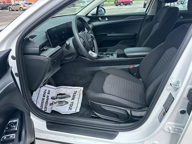 Used 2025 Kia K5 LXS image 13