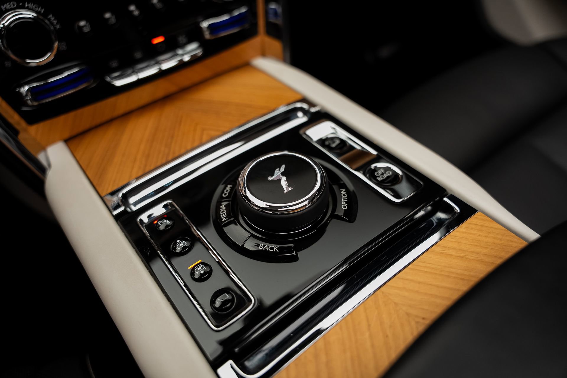 Used 2019 Rolls-Royce Cullinan AWD/4WD image 52