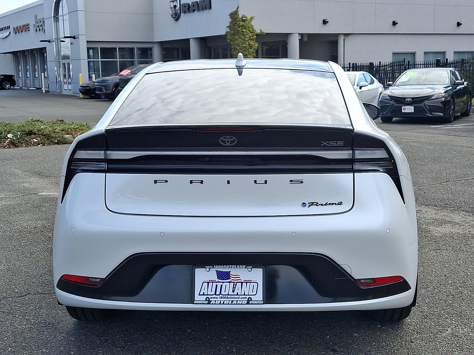 Used 2023 Toyota Prius Prime FWD image 6