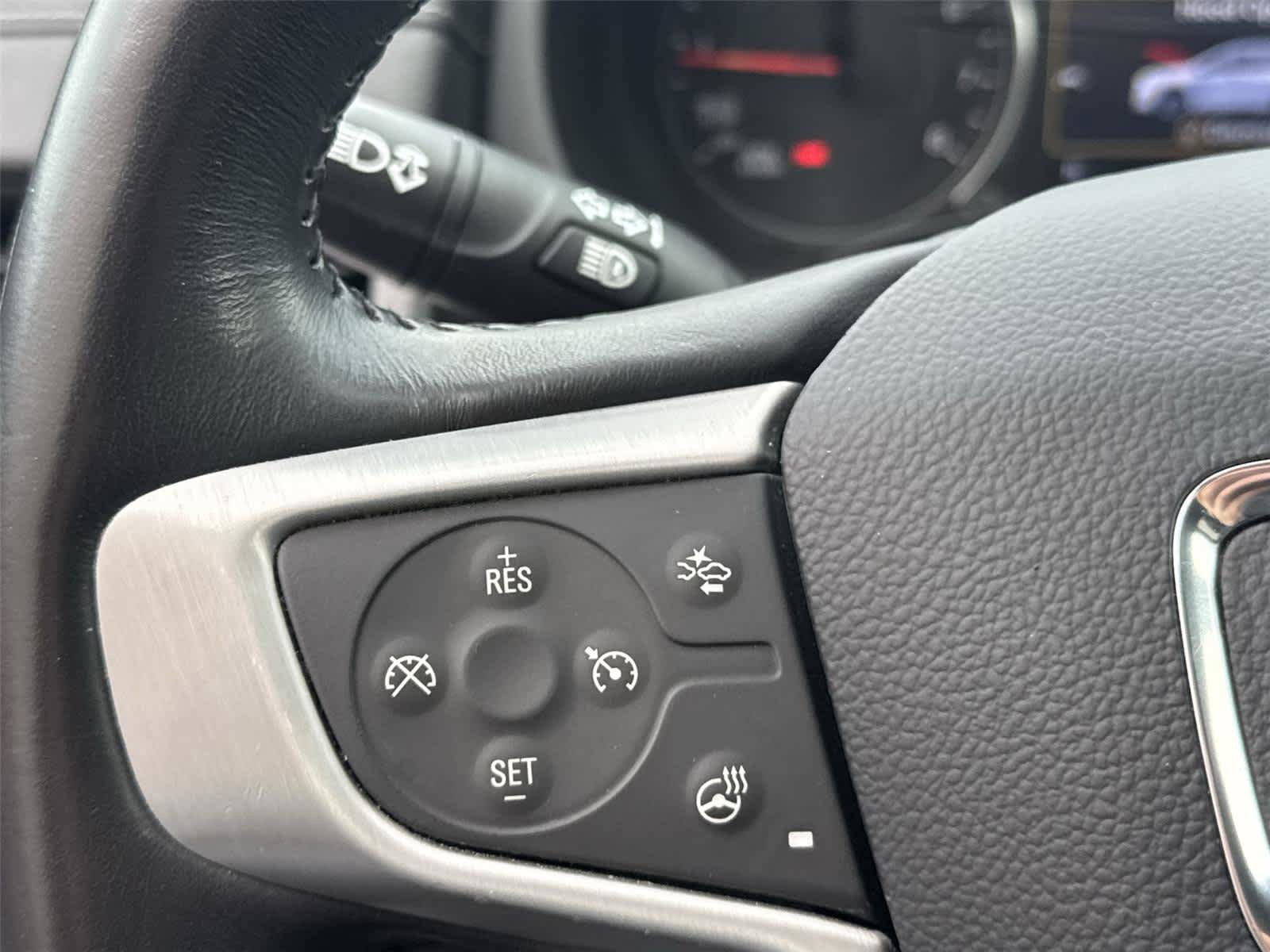 Used 2022 GMC Terrain SLT image 25