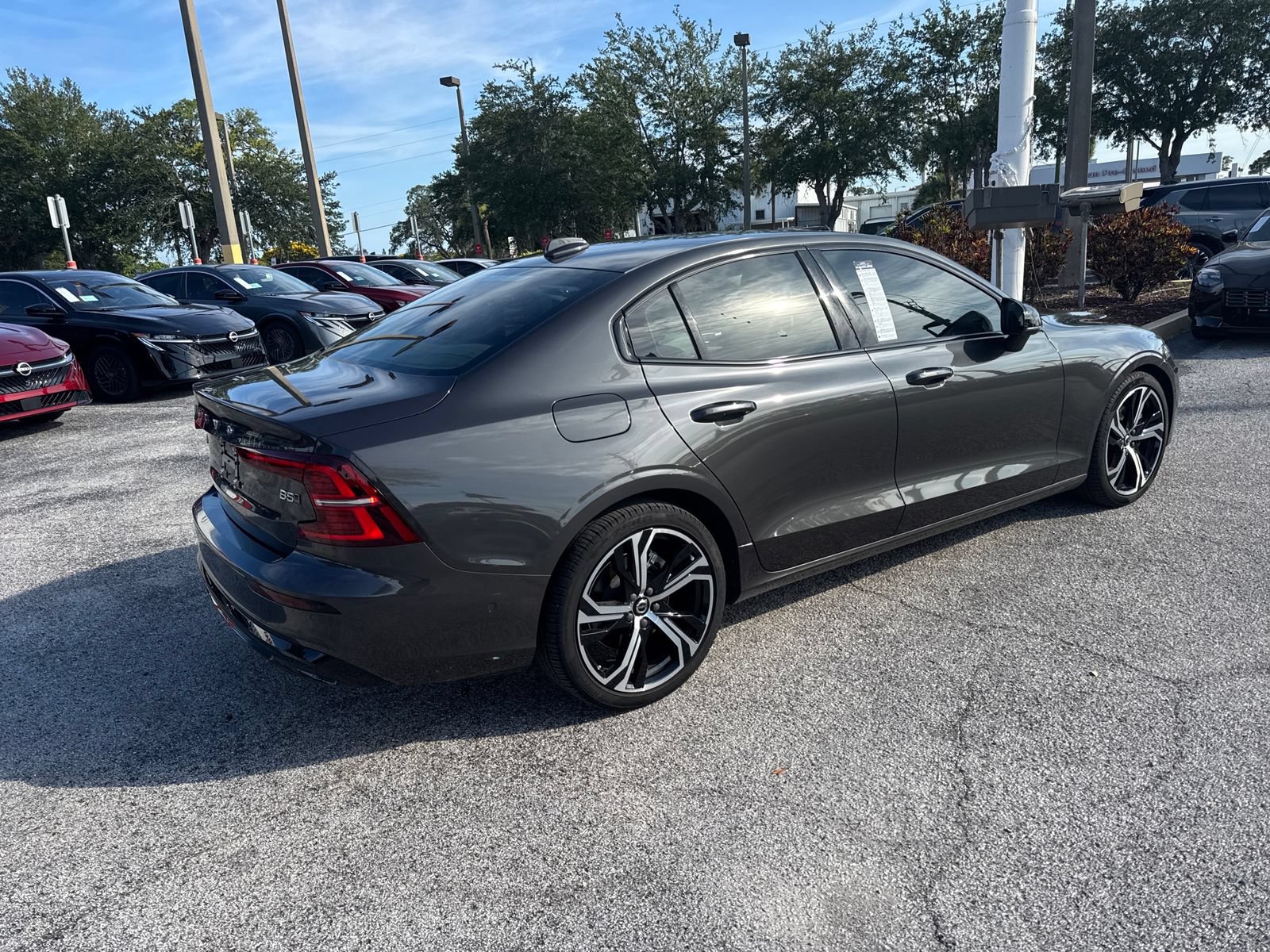 Used 2024 Volvo S60 B5 Plus w/ Protection Package Premier AWD/4WD image 11