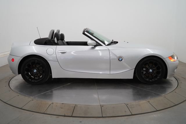 Used 2003 BMW Z4 2.5i image 16