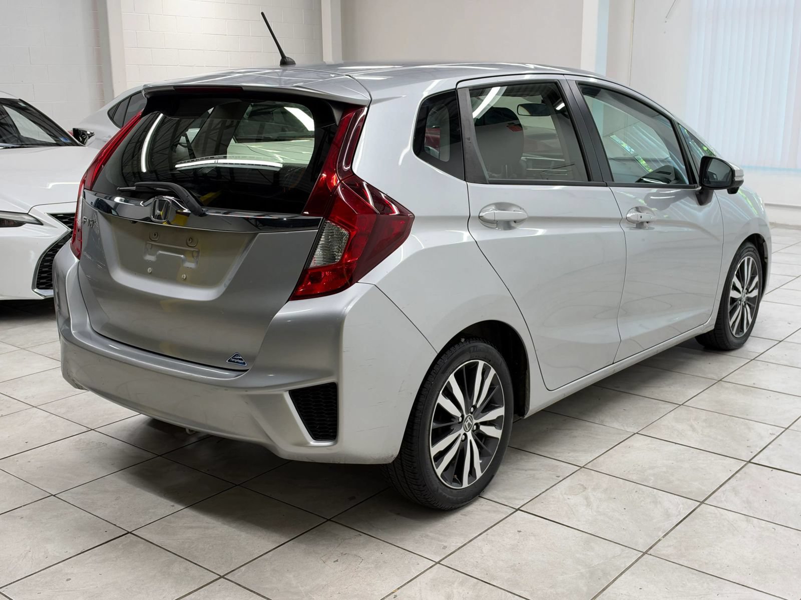 Used 2016 Honda Fit EX image 9