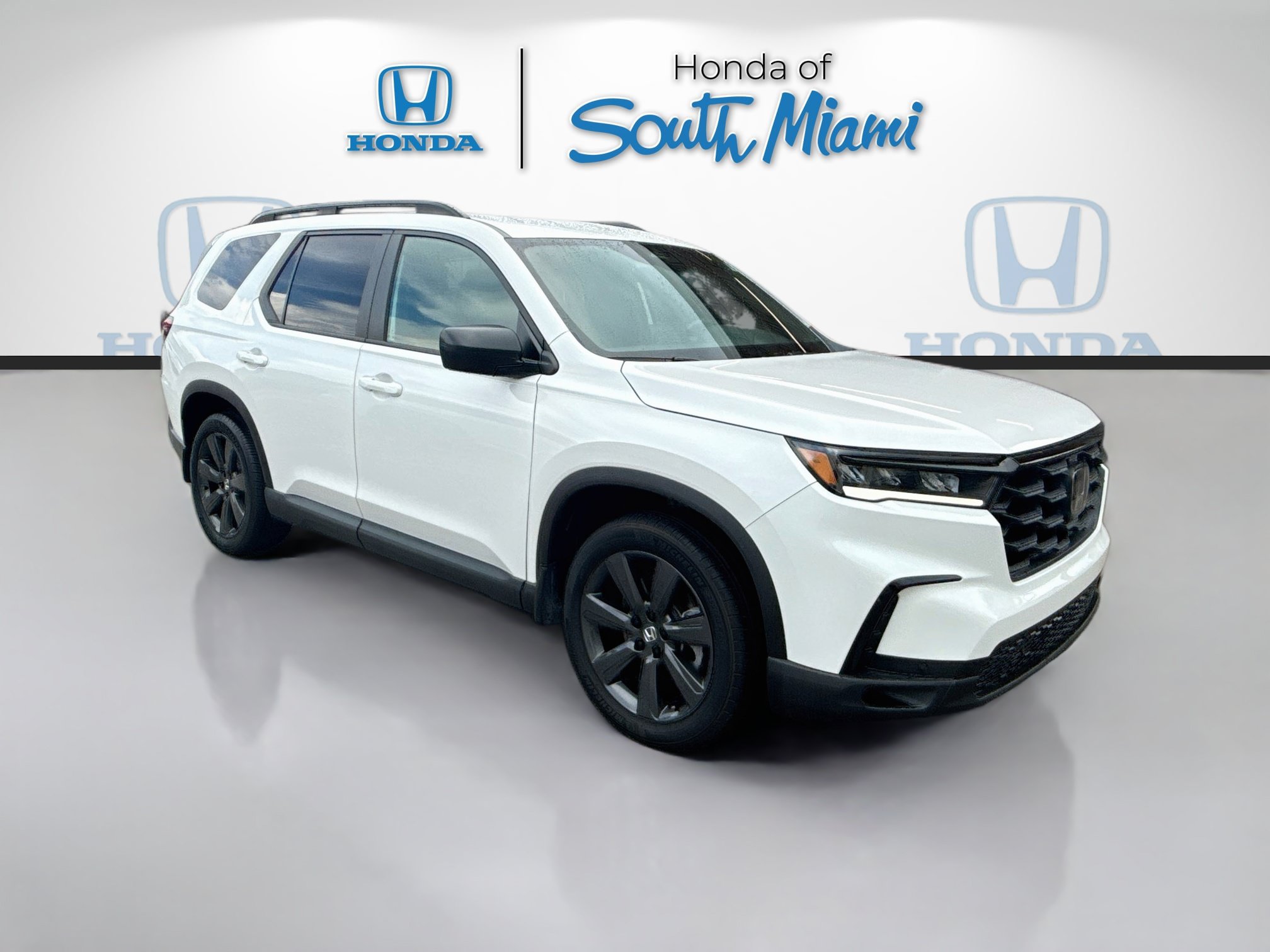 Certified 2025 Honda Pilot Sport