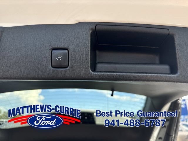Used 2023 Ford Escape Platinum w/ Premium Technology Package FWD image 13