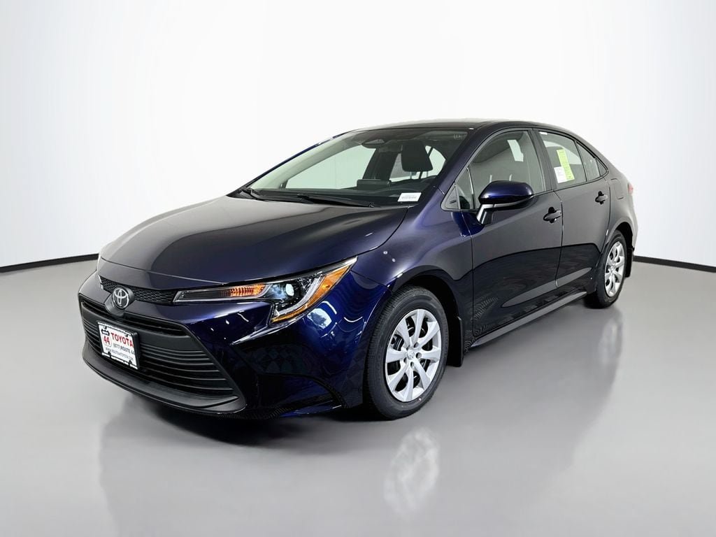 New 2026 Toyota Corolla LE FWD image 2