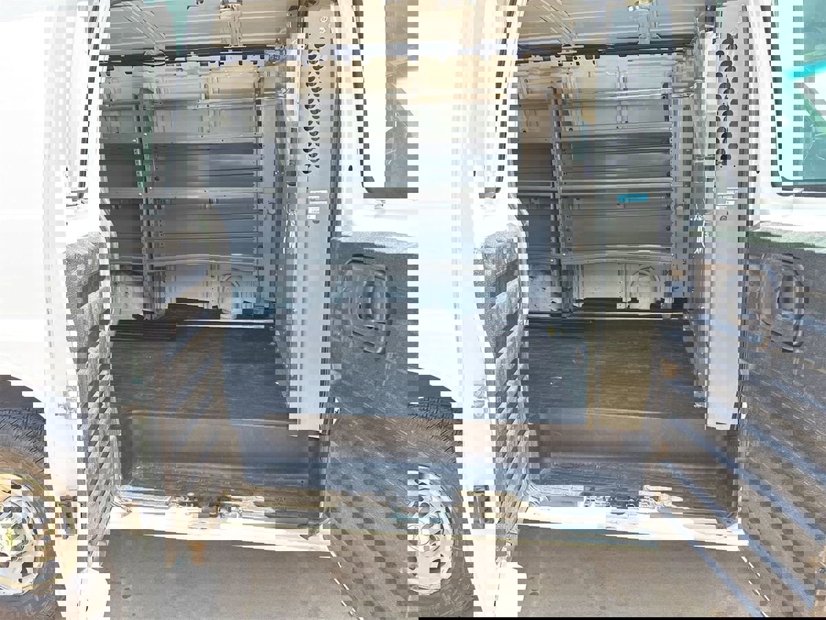 Used 2012 Chevrolet Express 2500 w/ Cold Climate Package image 9