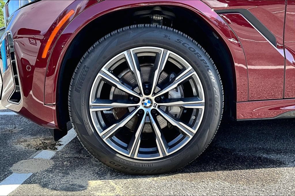 Certified 2025 BMW X6 xDrive40i AWD/4WD image 35