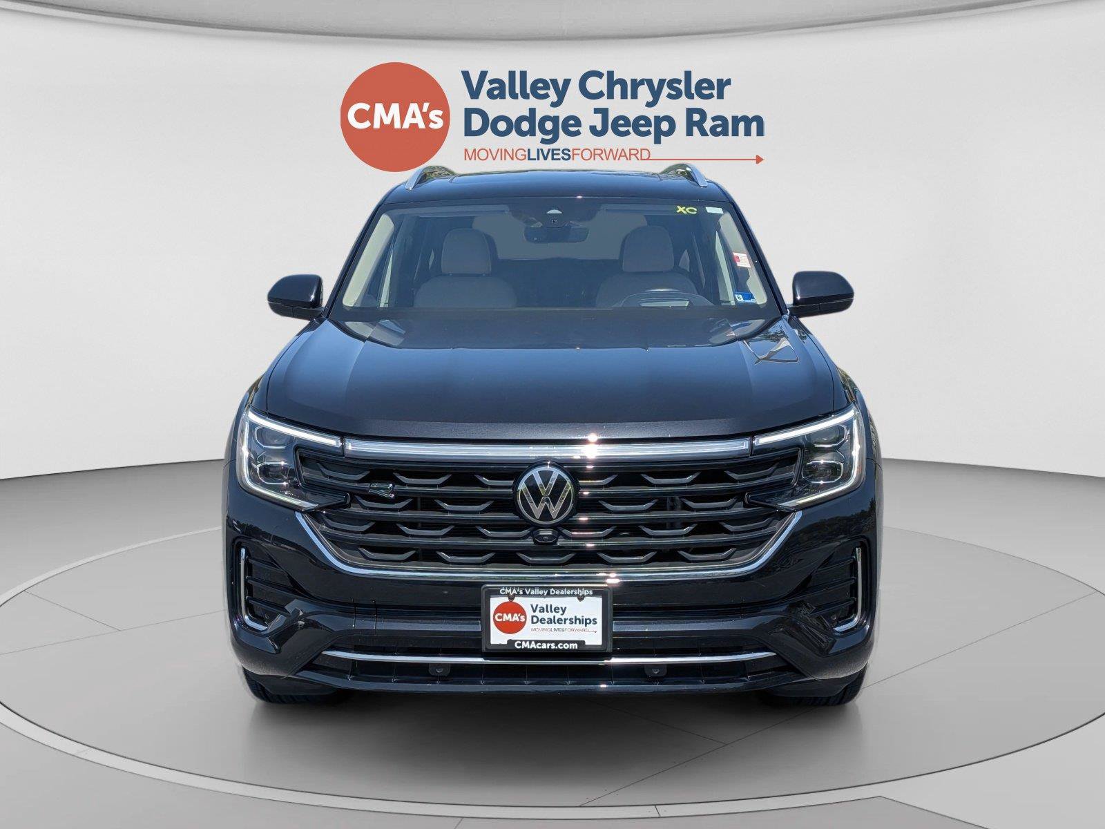Used 2024 Volkswagen Atlas SEL Premium R-Line AWD/4WD image 8