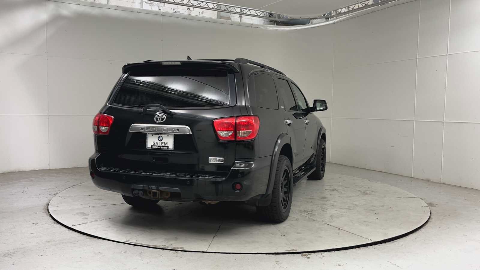 Used 2011 Toyota Sequoia Limited AWD/4WD image 2