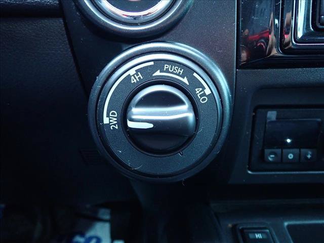 Used 2020 Nissan Titan PRO-4X w/ Pro-4x Convenience Package AWD/4WD image 22