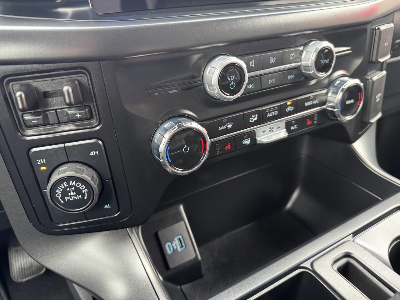 Used 2024 Ford F150 Tremor w/ Tow/Haul Package image 13