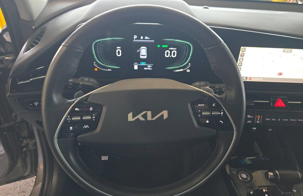 Used 2023 Kia Niro FWD image 40