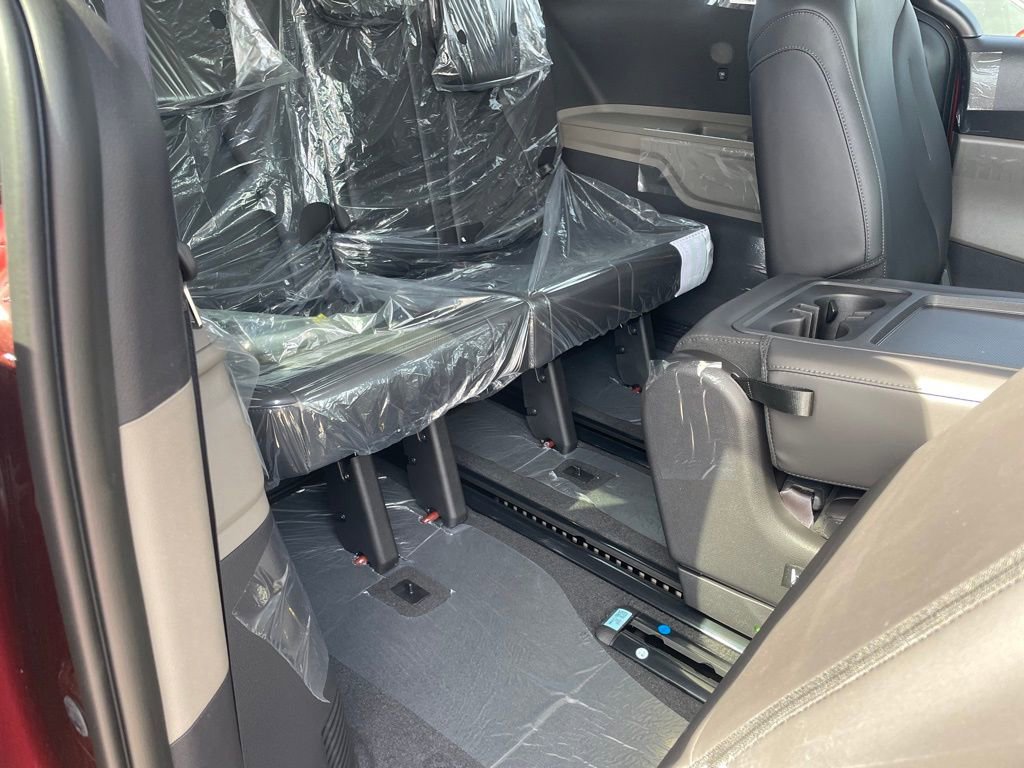 New 2026 Kia Carnival image 24