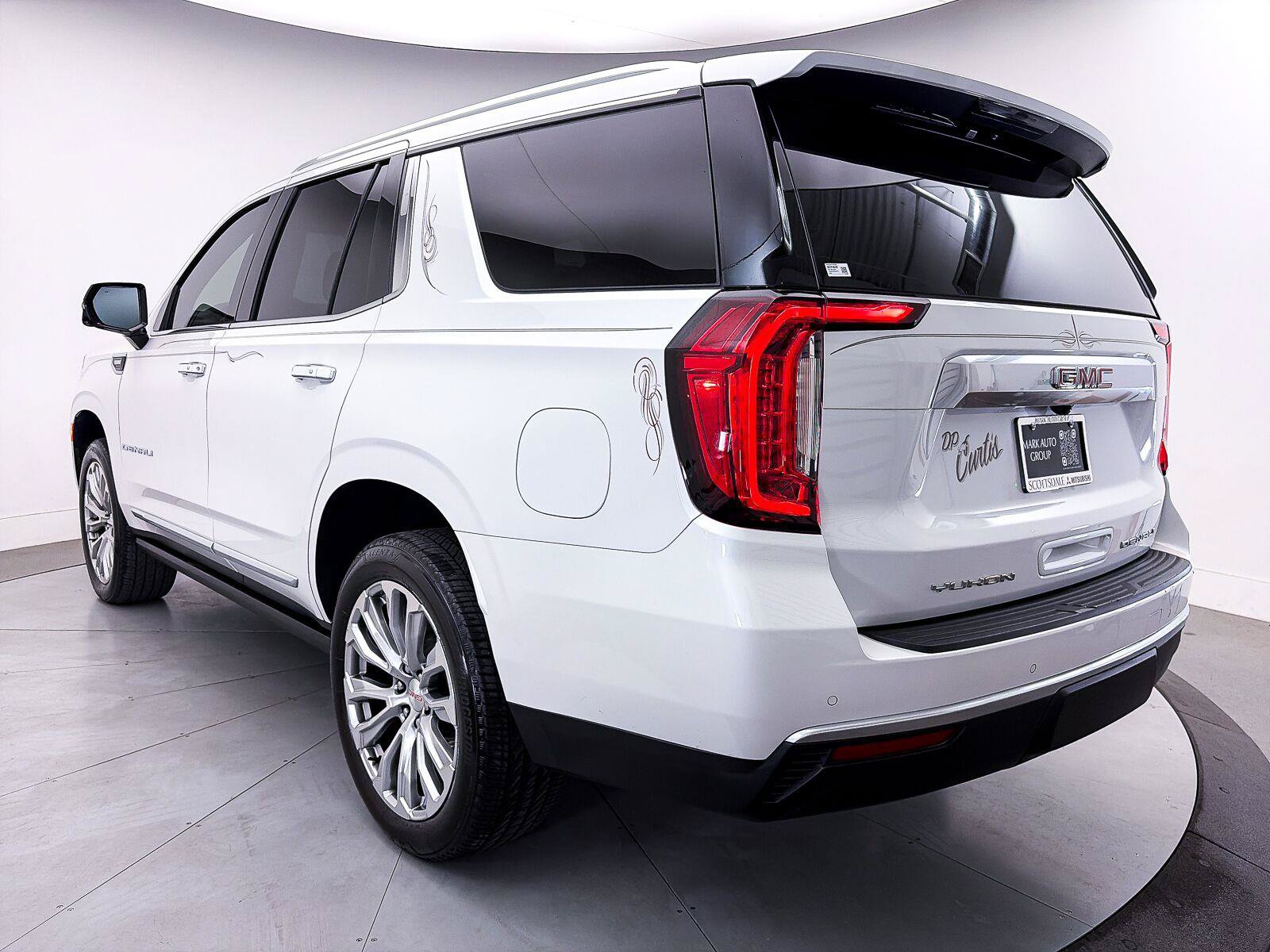 Used 2024 GMC Yukon Denali w/ Max Trailering Package AWD/4WD image 17