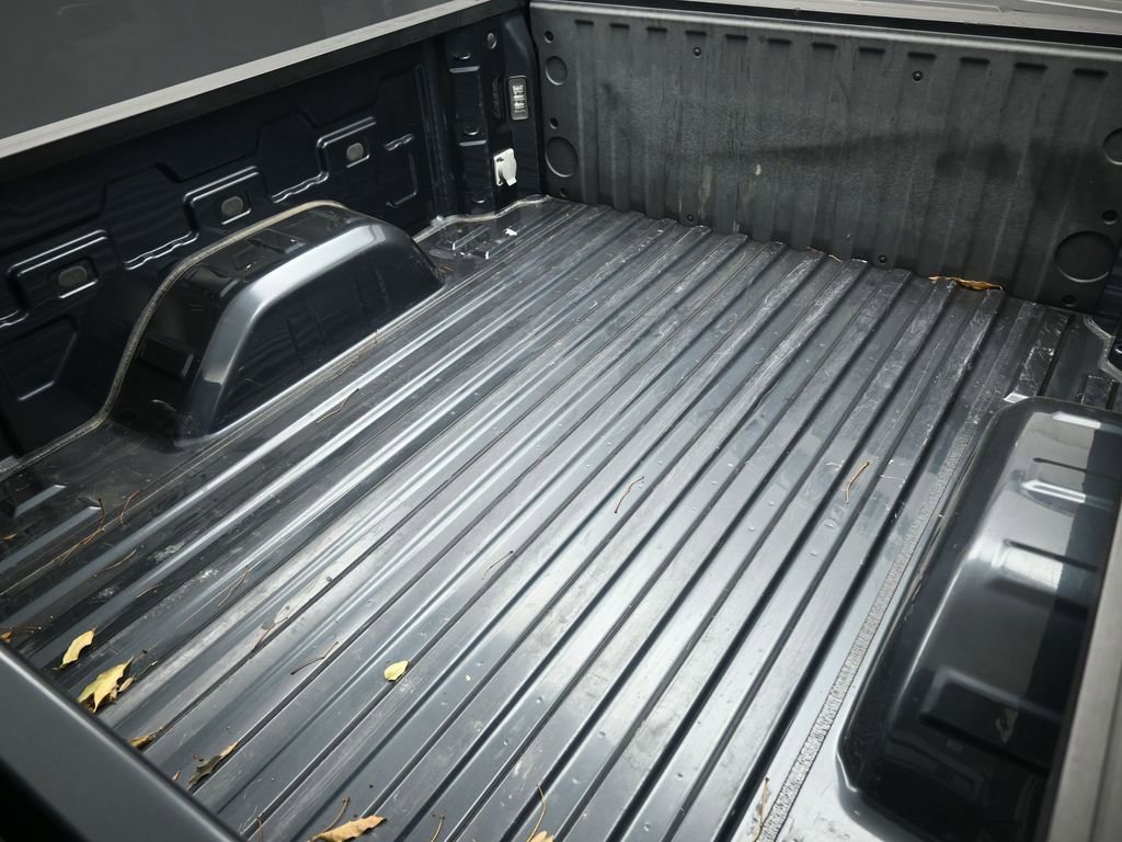 Used 2020 Chevrolet Silverado 1500 LTZ image 21