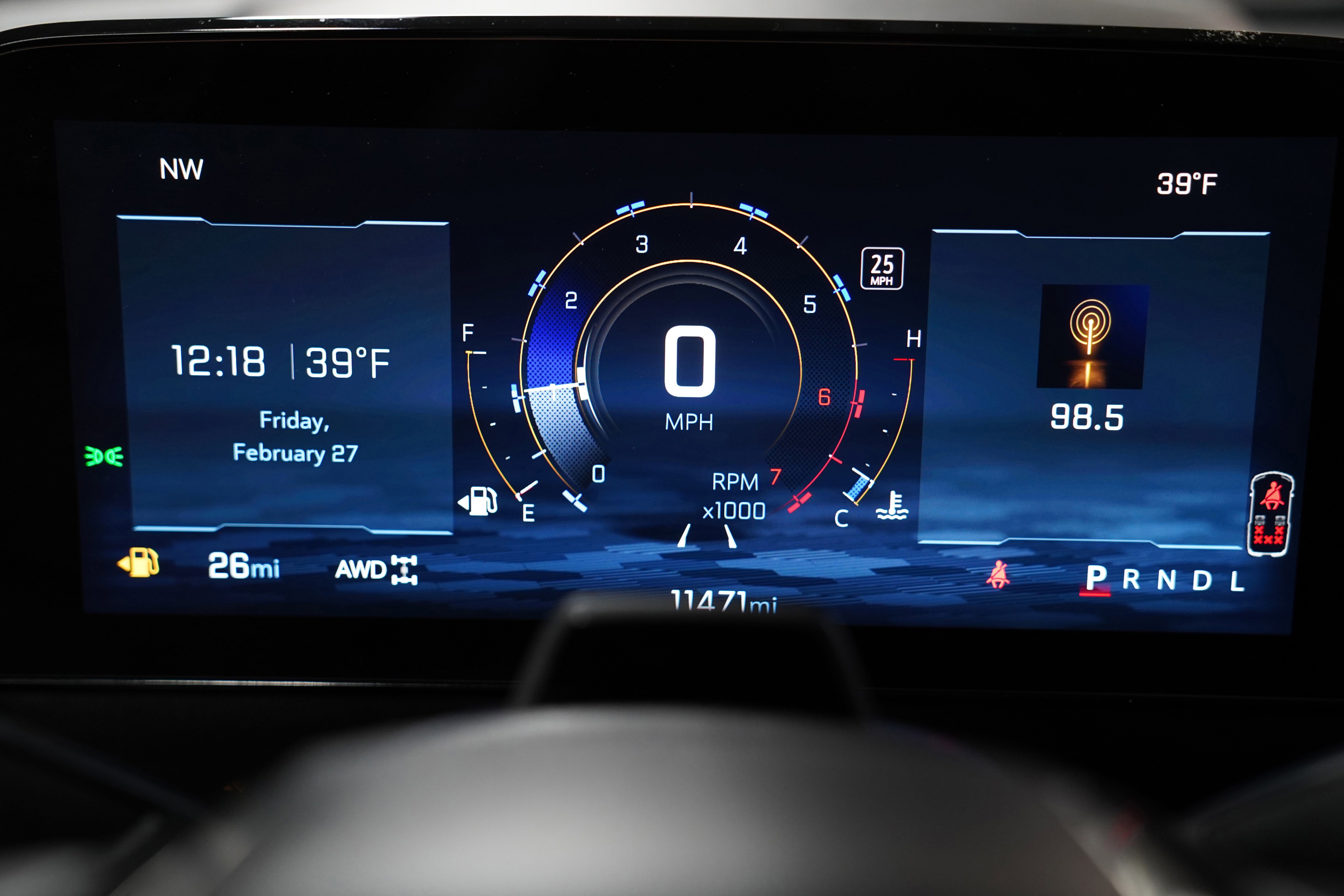 Used 2025 Chevrolet Traverse RS image 23