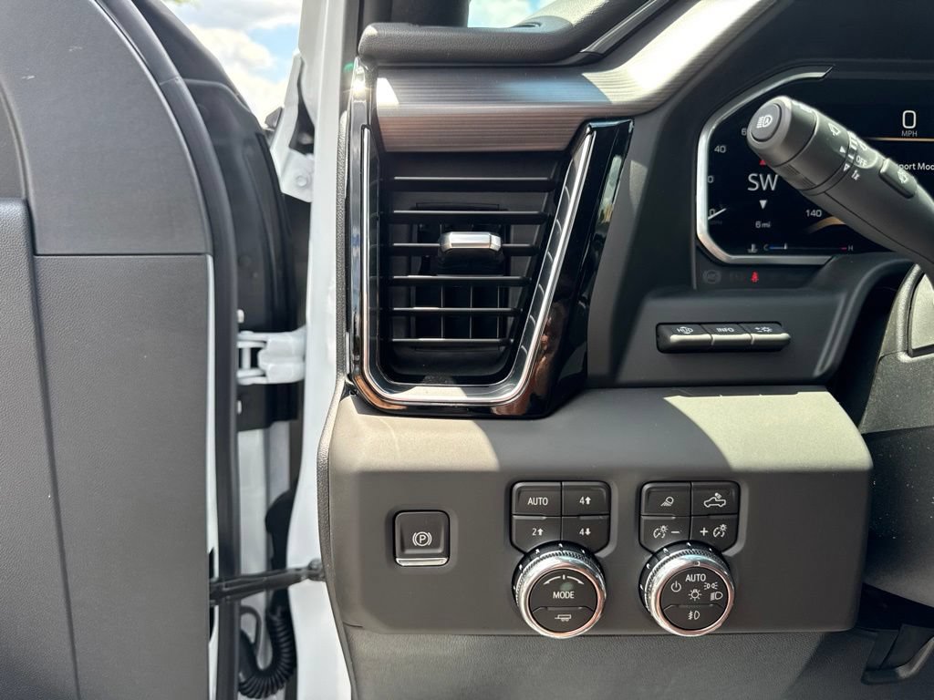 New 2026 GMC Sierra 2500 Denali Ultimate AWD/4WD image 14