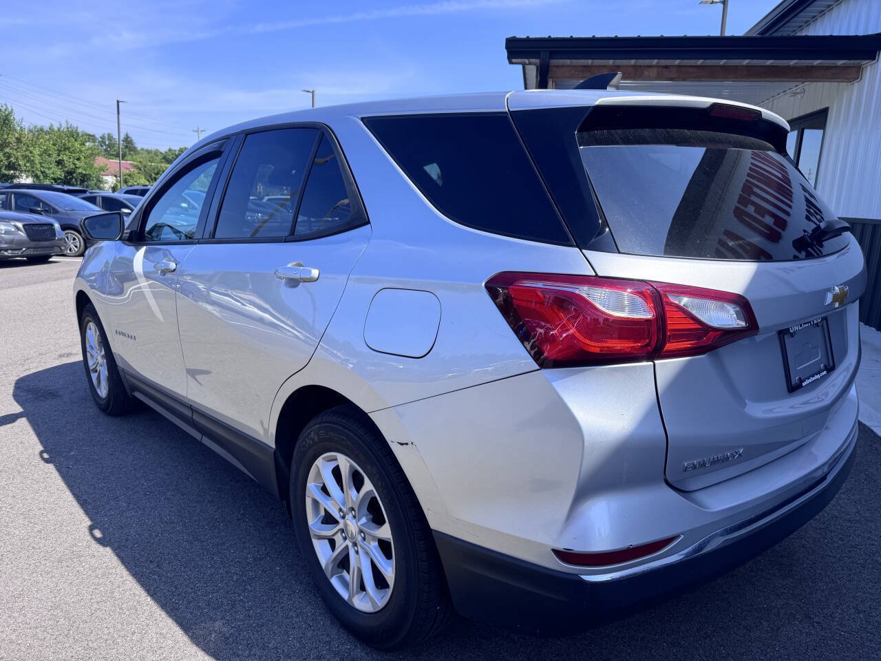 Used 2018 Chevrolet Equinox LS FWD image 8