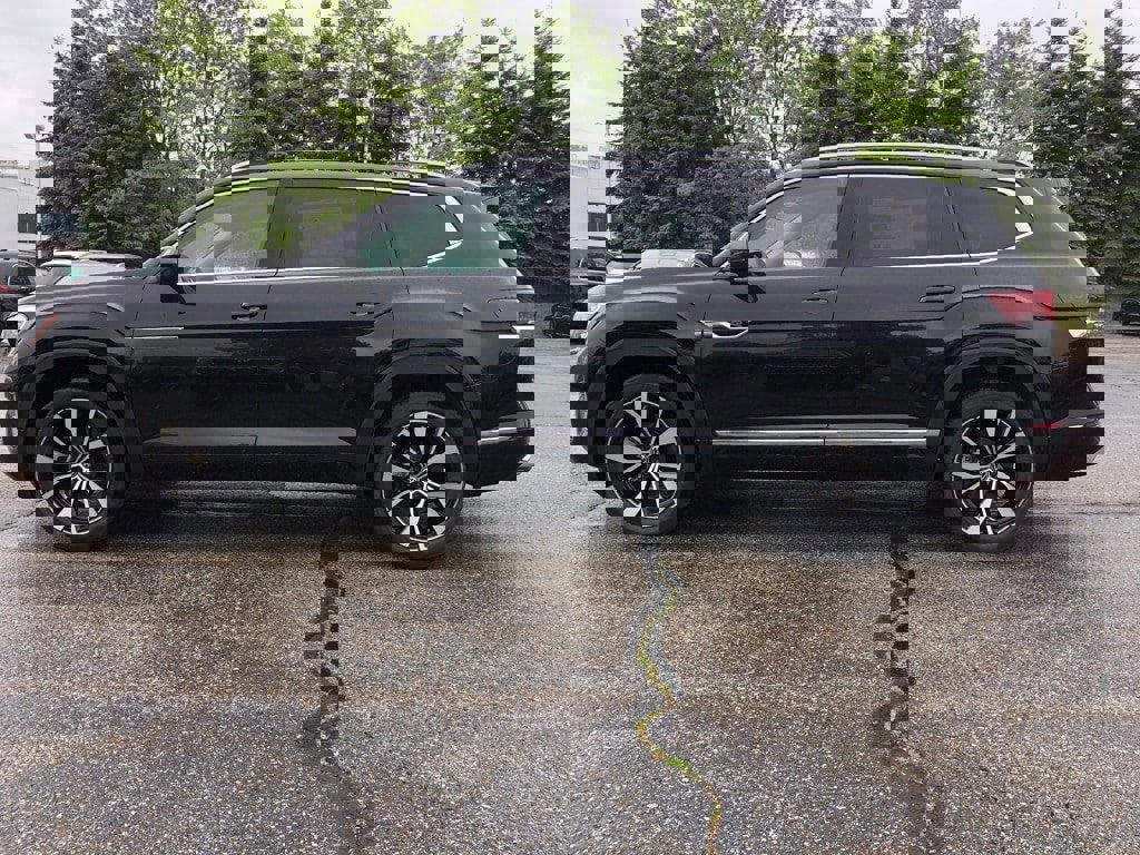 New 2025 Volkswagen Atlas SEL Premium R-Line image 7