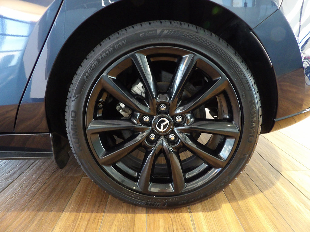 Certified 2025 MAZDA MAZDA3 s Sport FWD image 9