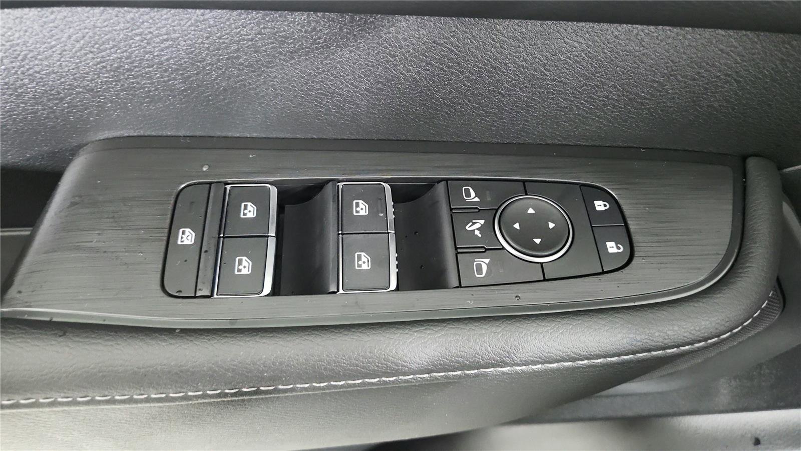 New 2026 Nissan Armada PRO-4X w/ Captain's Chari Seat Package image 10