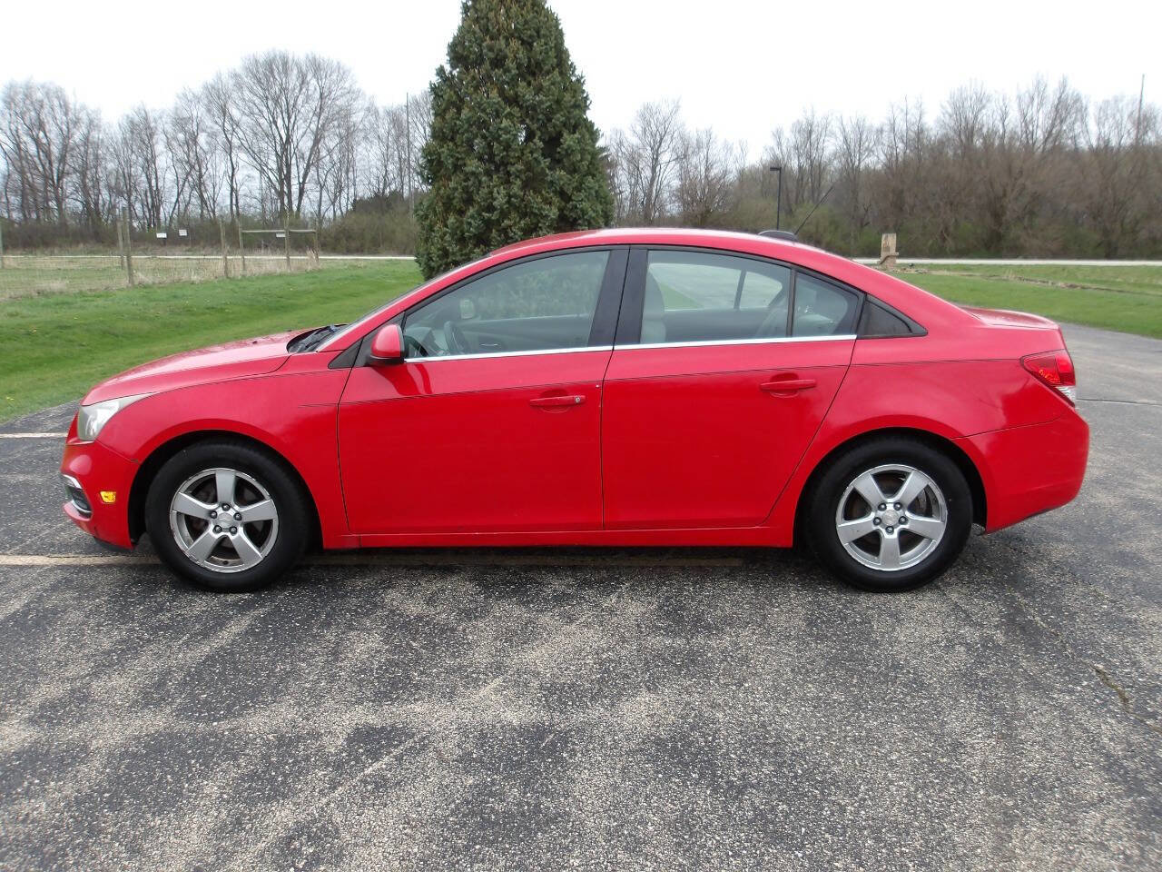 Used 2015 Chevrolet Cruze LT image 9