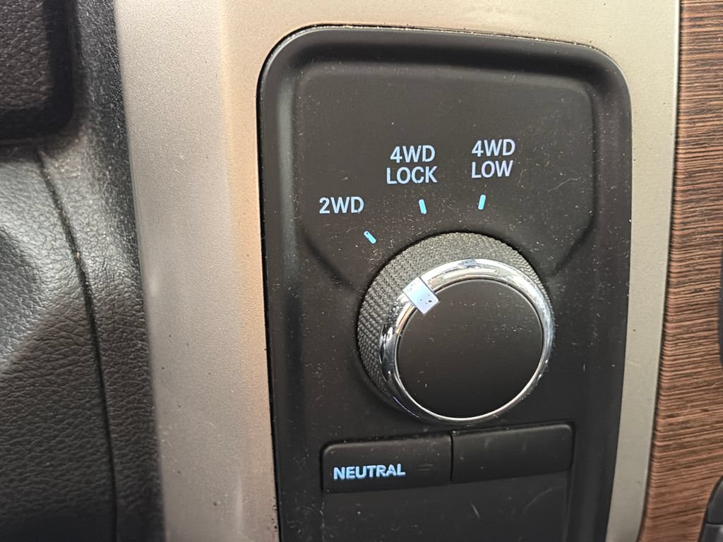 Used 2015 RAM 2500 Laramie w/ Black Appearance Group AWD/4WD image 22