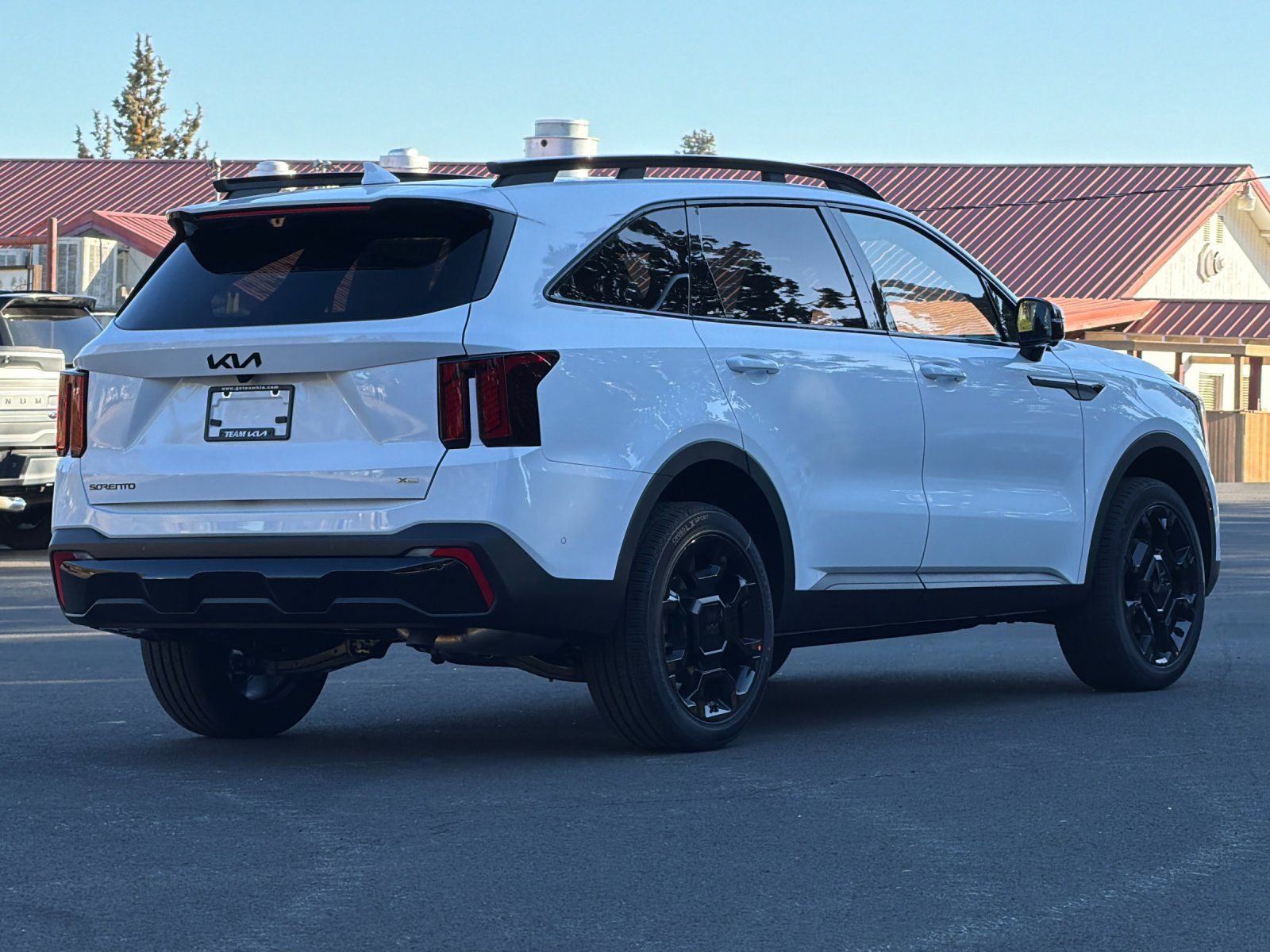 New 2026 Kia Sorento SX Prestige w/ Olive Brown Leather Package AWD/4WD image 4