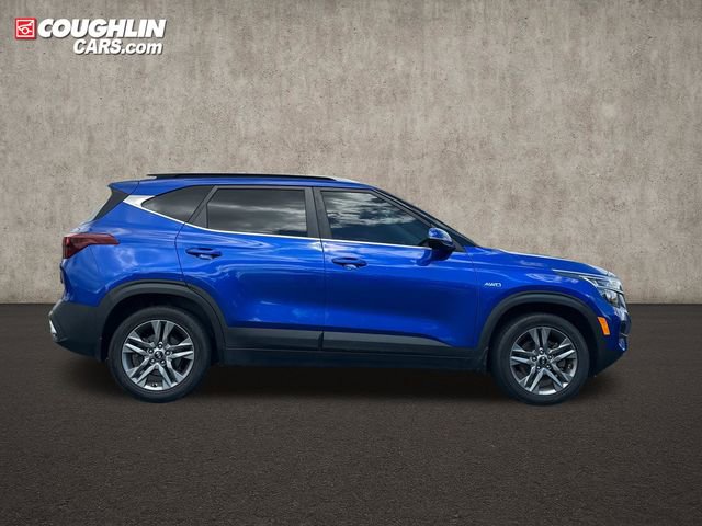 Used 2021 Kia Seltos S AWD/4WD image 3